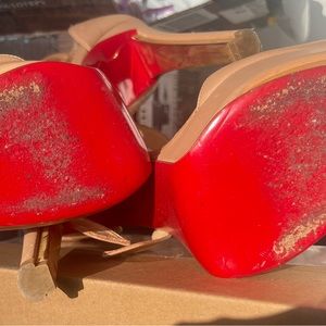 Nude ladies Christian Loubutin size 9